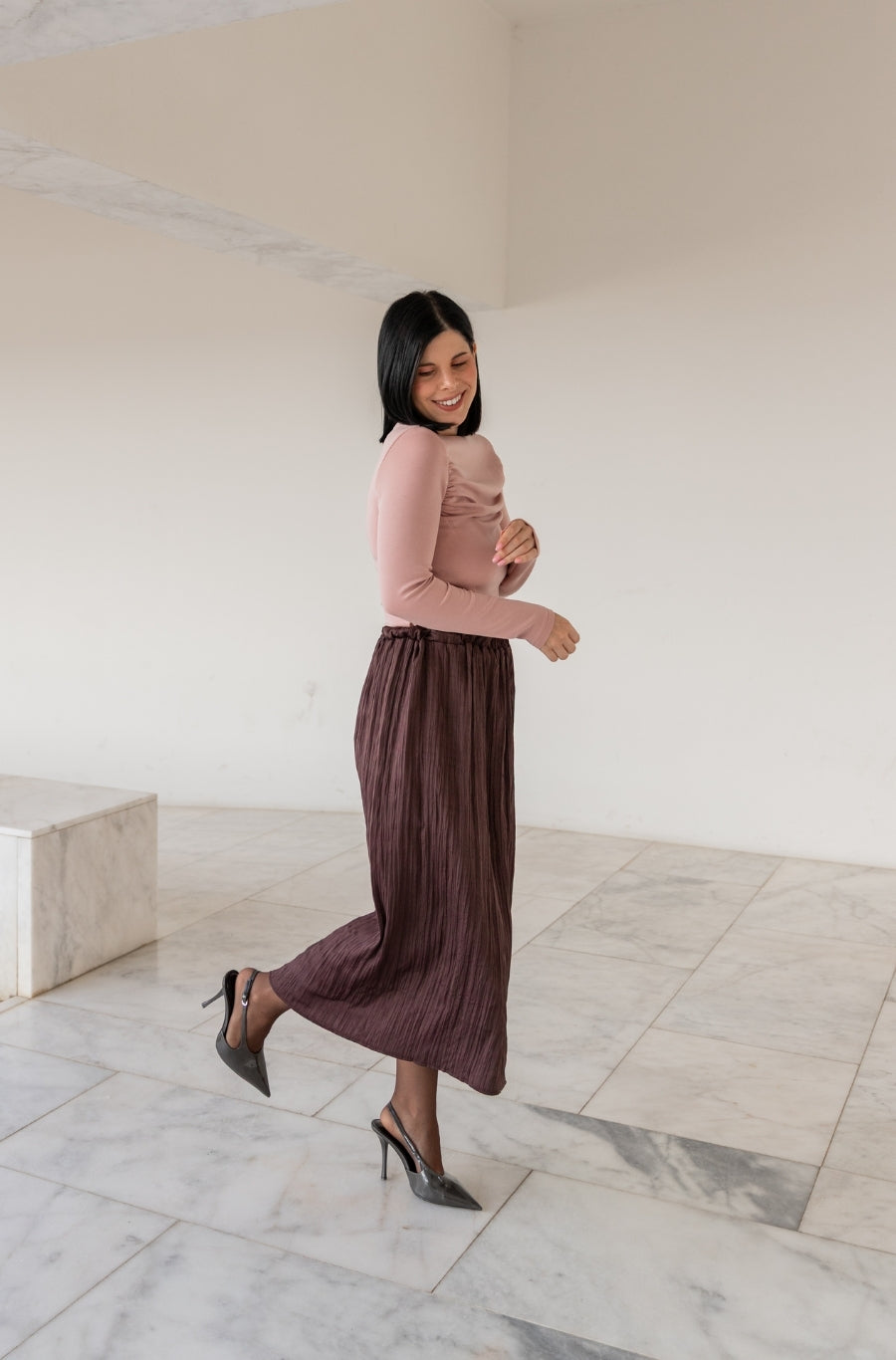 Saia Plissada Castanha