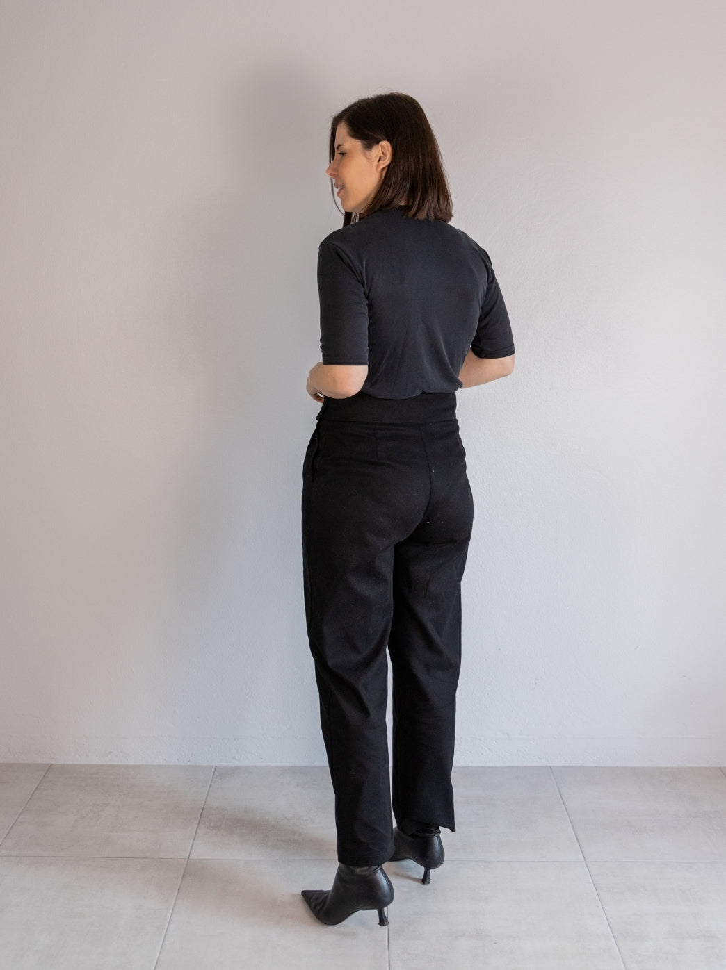 Calças Pretas x 2024