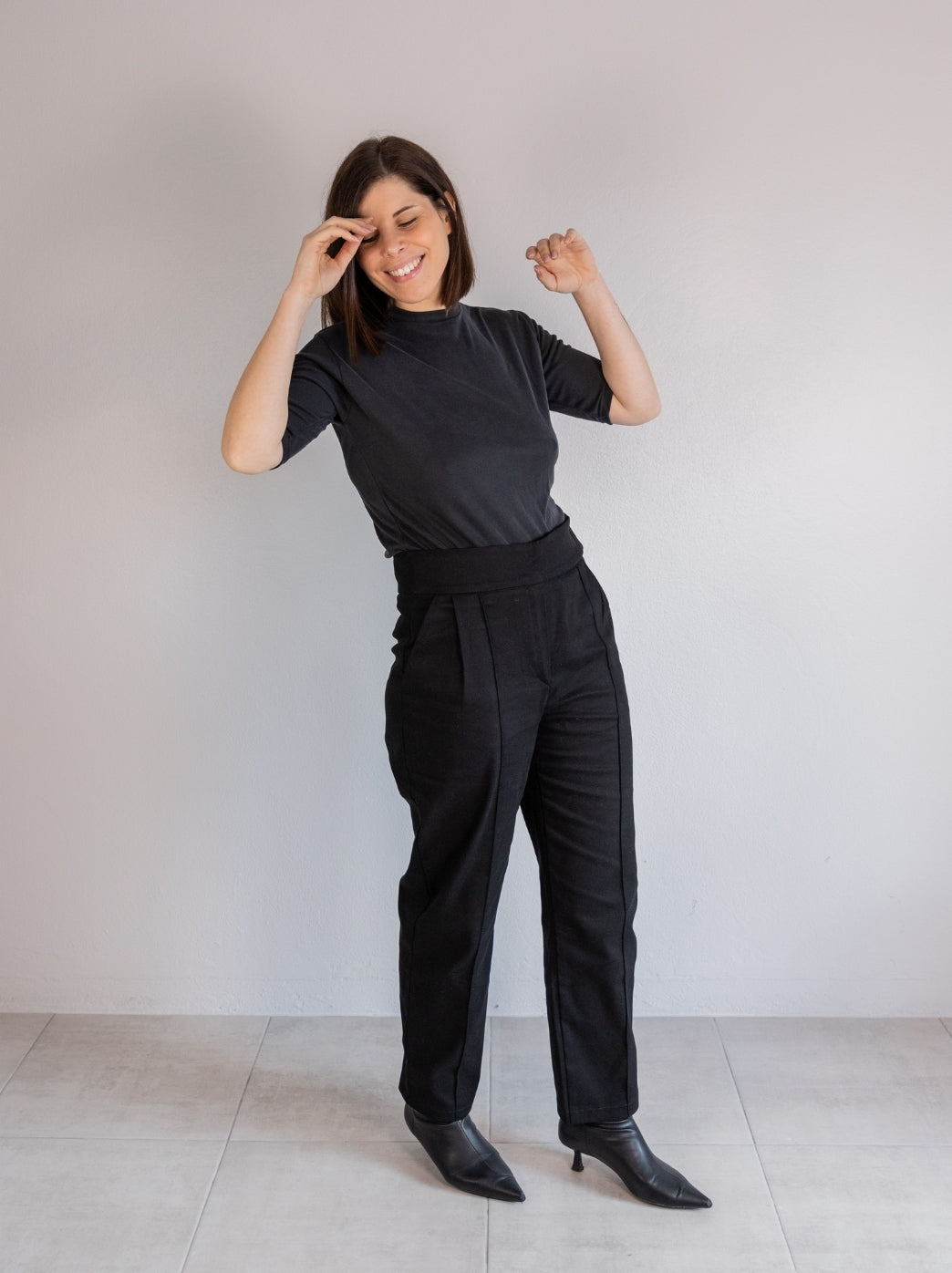 Calças Pretas x 2024