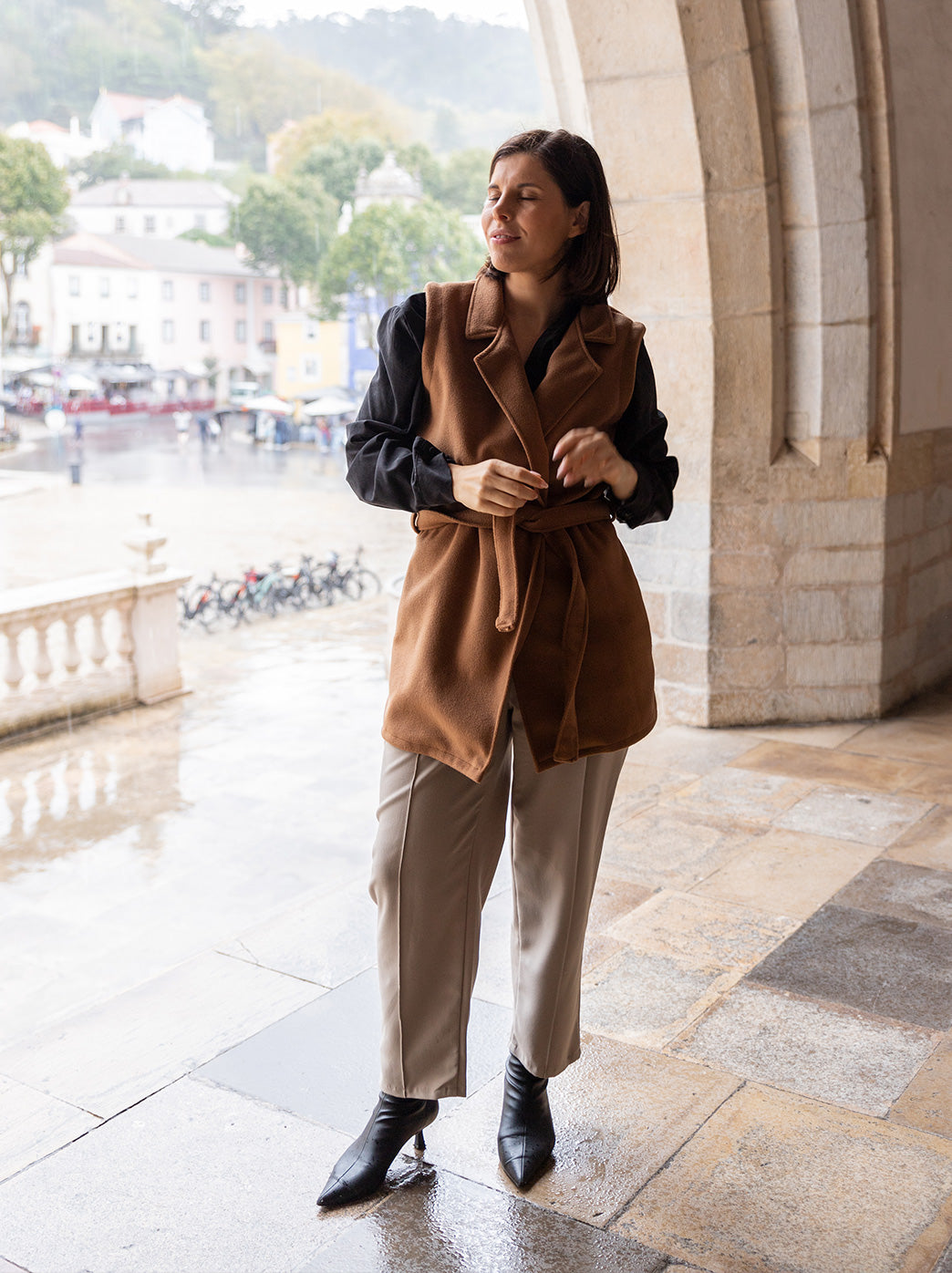 Colete Castanho x 2024